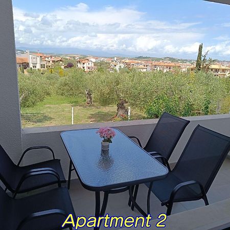 Keti's Apartments Nea Moudania Bagian luar foto
