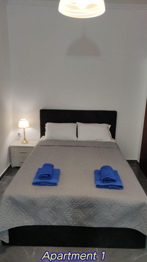 Keti's Apartments Nea Moudania Bagian luar foto